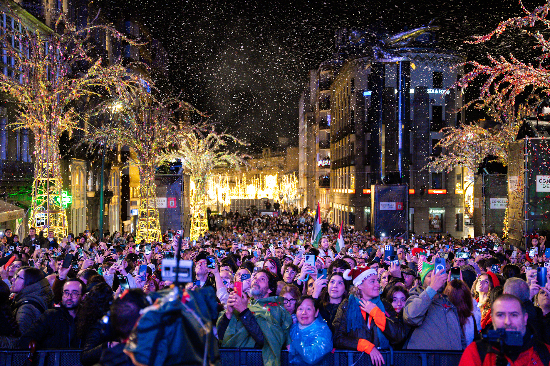 Las luces de Navidad como generadoras de negocio en una ciudad 2 ENCENDIDO LUCES VIGO 064
